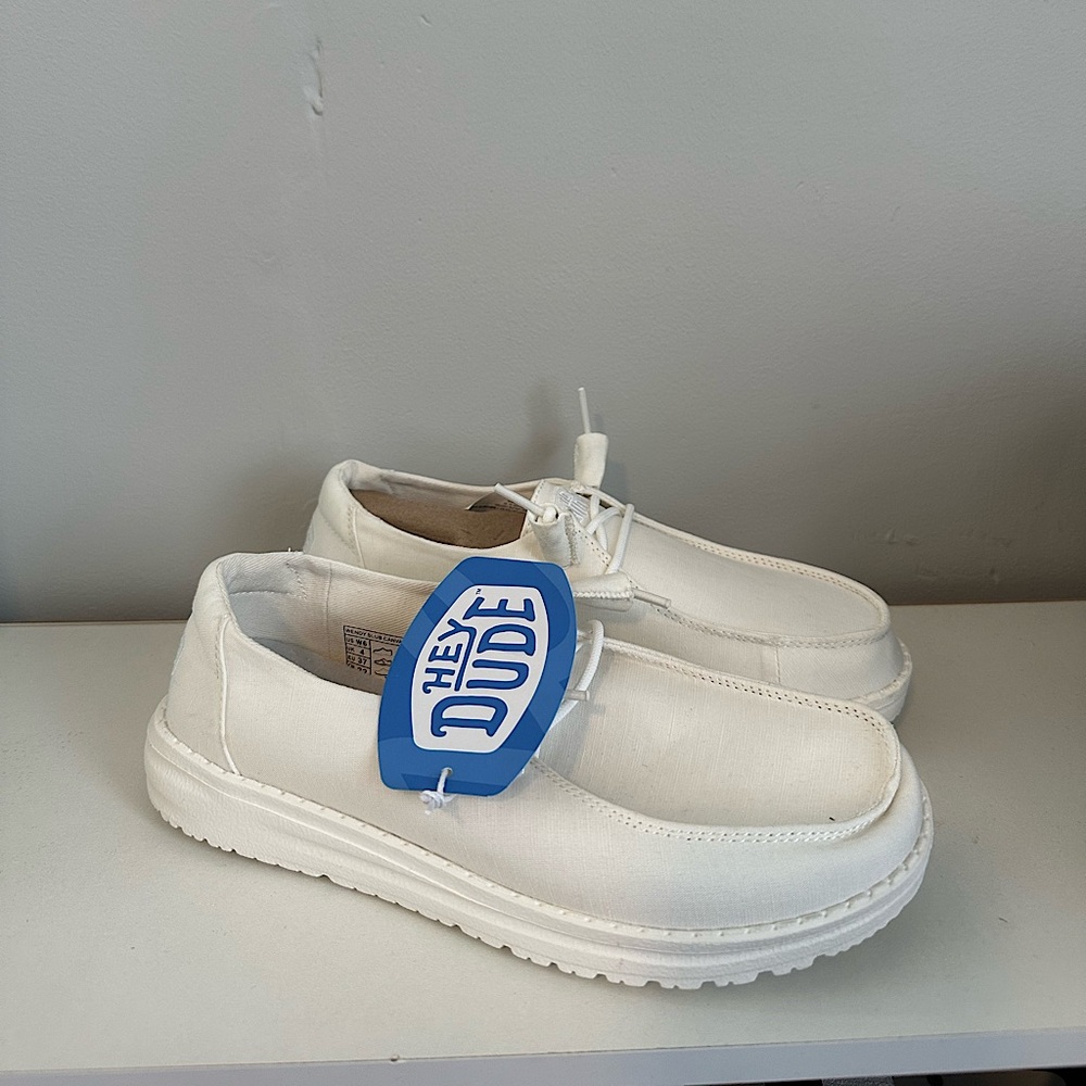 All white Women’s Hey Dudes! NWT